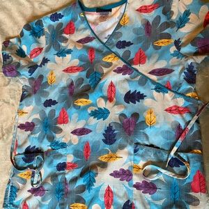 Leaf theme scrub set